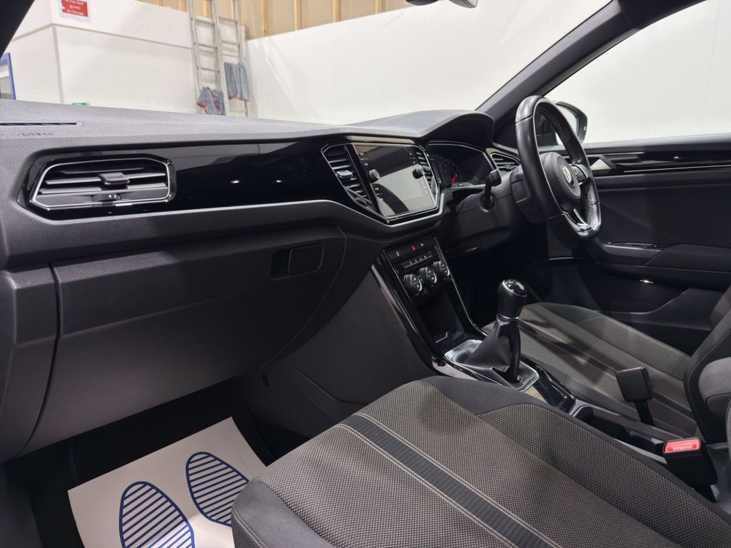 Used Volkswagen T-Roc 2021 for sale - 77642871: Photo 18