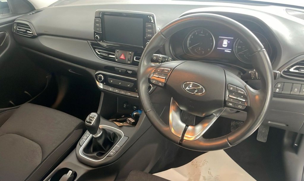 Used Hyundai i30 2022 for sale - 77534290: Photo 4