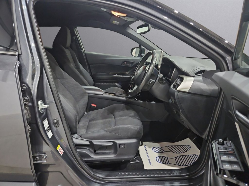 Used Toyota C-HR 2019 for sale - 76686674: Photo 11