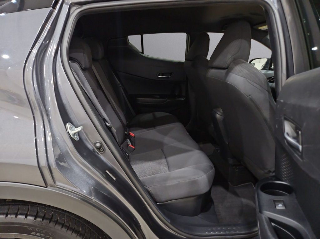 Used Toyota C-HR 2019 for sale - 76686674: Photo 13