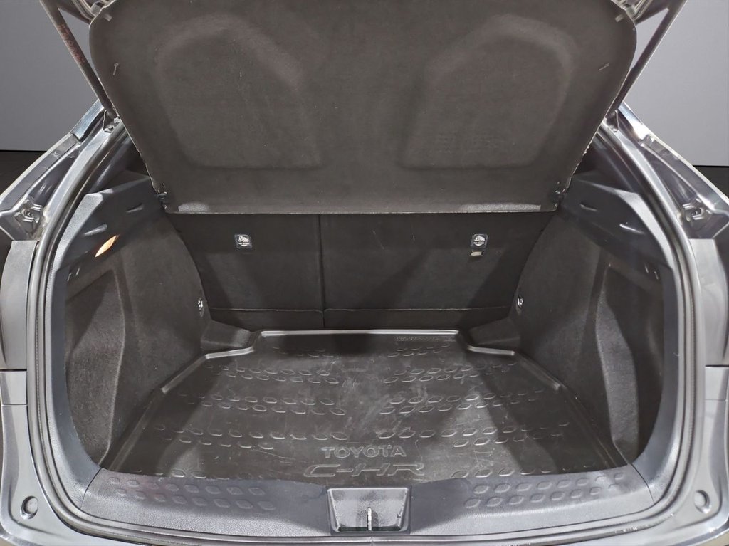 Used Toyota C-HR 2019 for sale - 76686674: Photo 16
