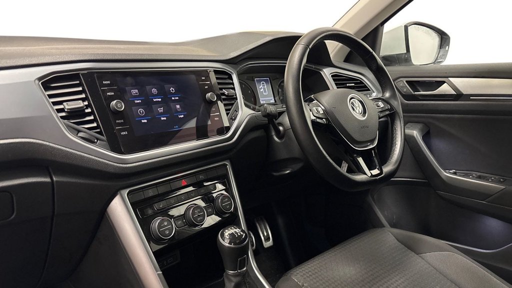 Used Volkswagen T-Roc 2021 for sale - 77080255: Photo 4