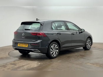 Used Volkswagen Golf 2023 for sale - 78256812: Photo