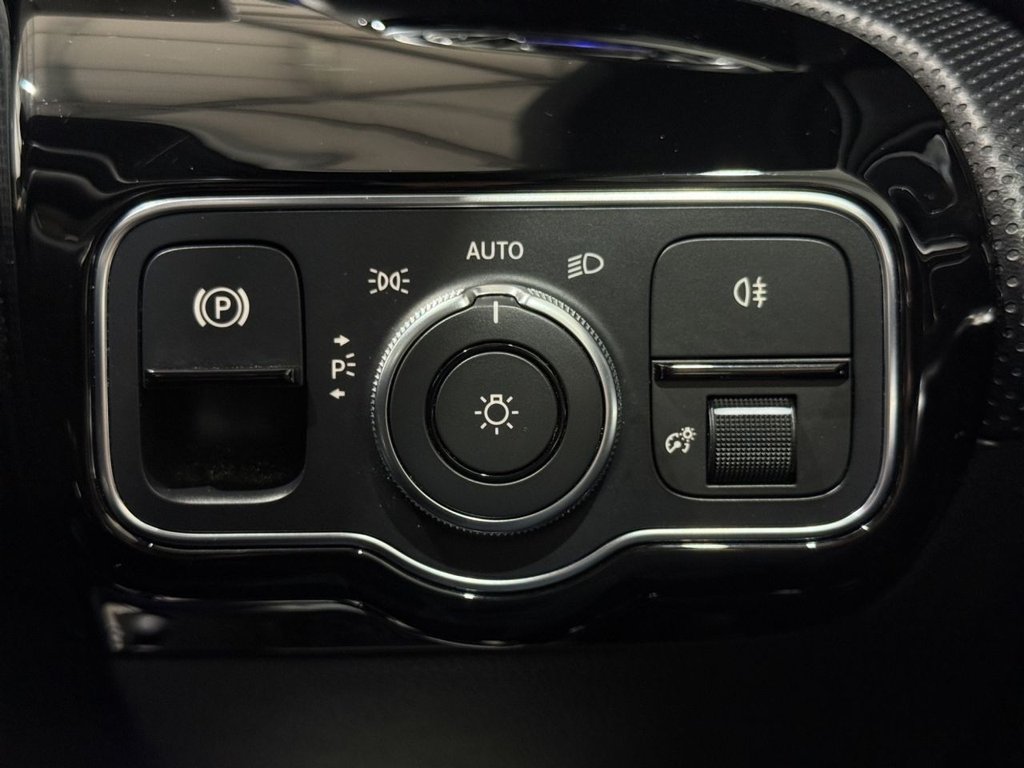 Used Mercedes-Benz A-Class 2018 for sale - 76579794: Photo 34