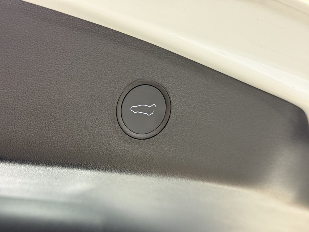 Used Tesla Model 3 2022 for sale - 76579801: Photo 18