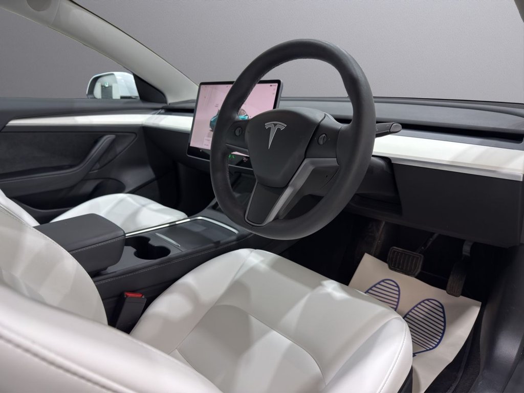 Used Tesla Model 3 2022 for sale - 76579801: Photo 2