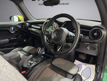 Used MINI Hatch 2020 for sale - 76579814: Photo