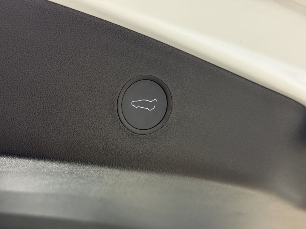 Used Tesla Model 3 2021 for sale - 76685960: Photo 18