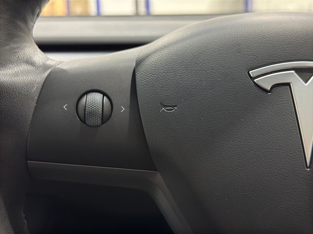 Used Tesla Model 3 2021 for sale - 76685960: Photo 30