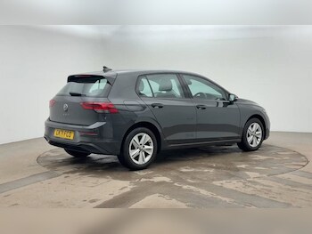 Used Volkswagen Golf 2021 for sale - 77027125: Photo