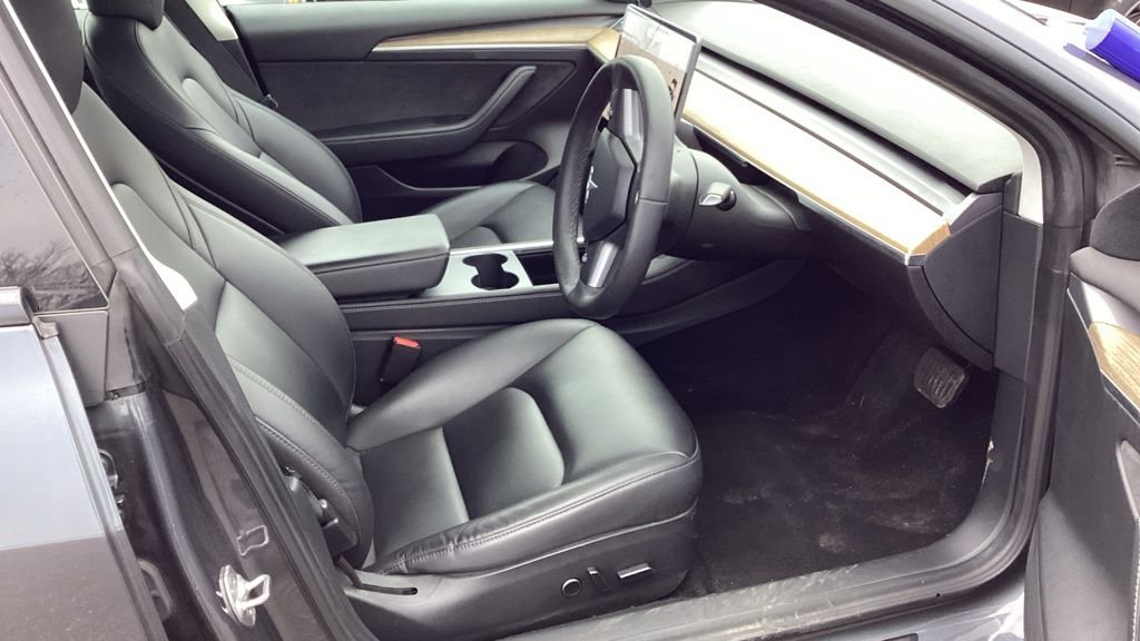 Used Tesla Model 3 2021 for sale - 77572317: Photo 2