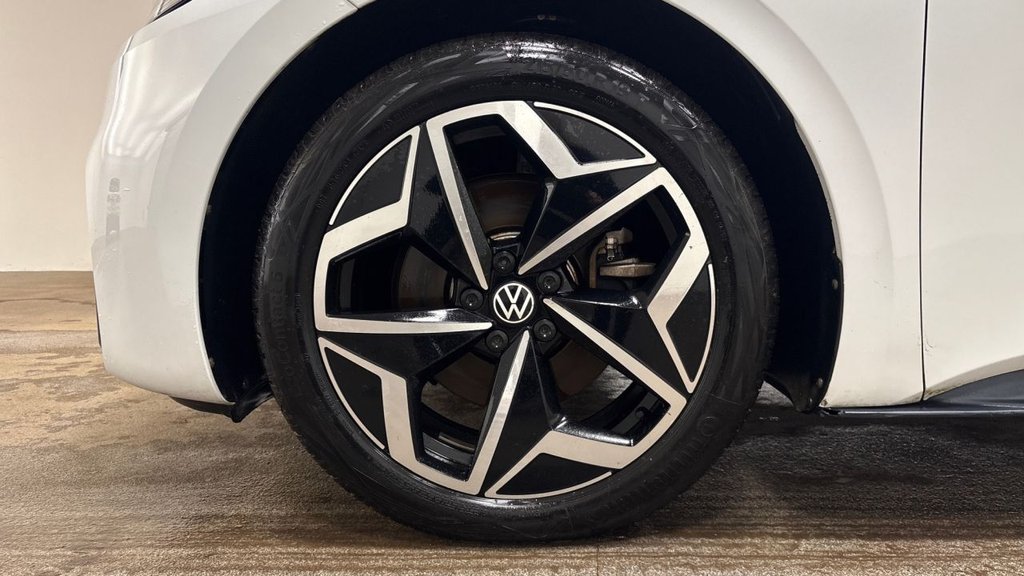 Used Volkswagen ID.3 2020 for sale - 77582897: Photo 4