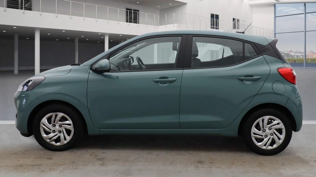 Used Hyundai i10 2023 for sale - 77563774: Photo 9