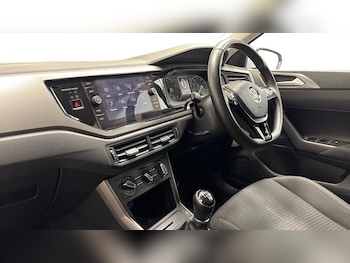 Used Volkswagen Polo 2018 for sale - 77521420: Photo