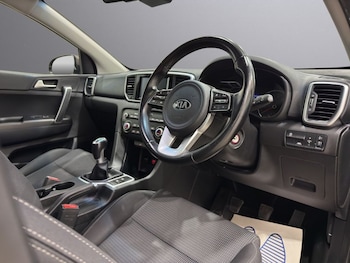 Used Kia Sportage 2019 for sale - 79178239: Photo