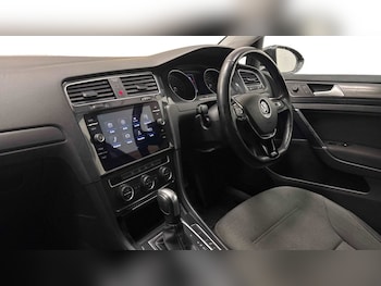 Used Volkswagen Golf 2020 for sale - 77897470: Photo