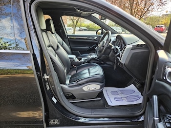 Used Porsche Cayenne 2013 for sale - 78582960: Photo
