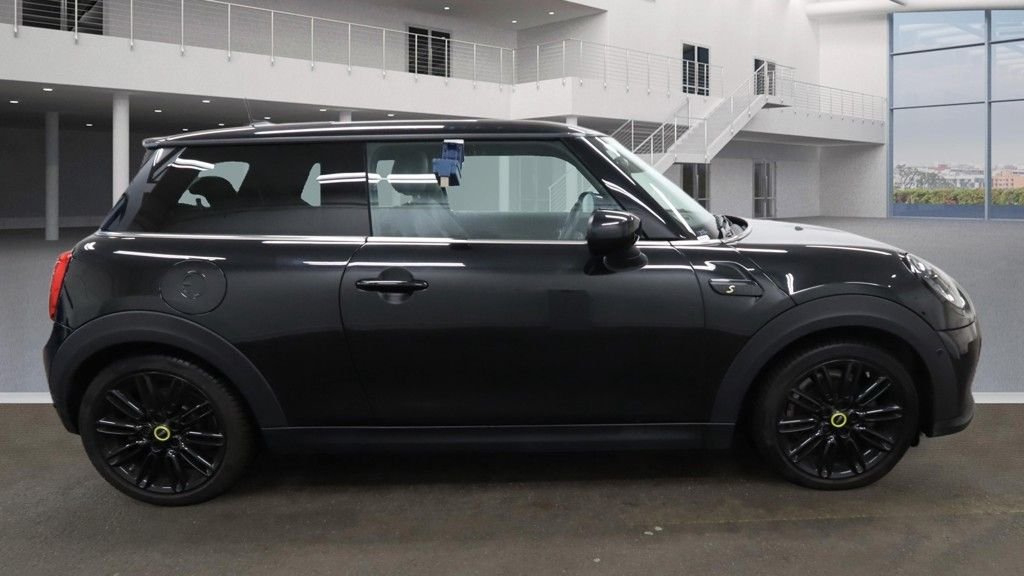 Used MINI Hatch 2022 for sale - 77821218: Photo 8
