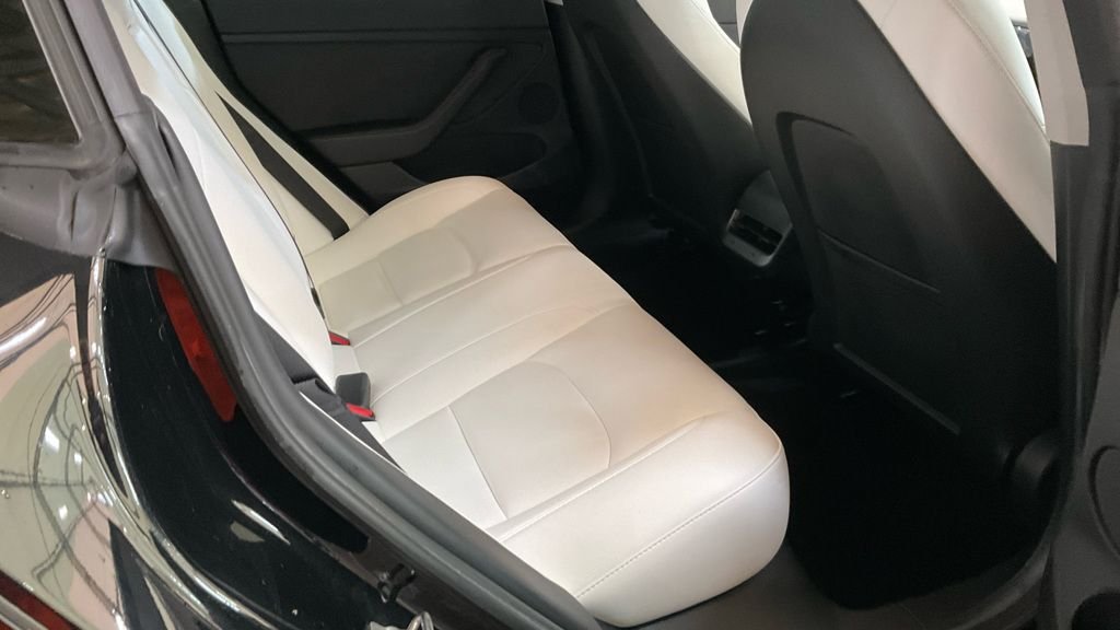 Used Tesla Model 3 2021 for sale - 76579838: Photo 10