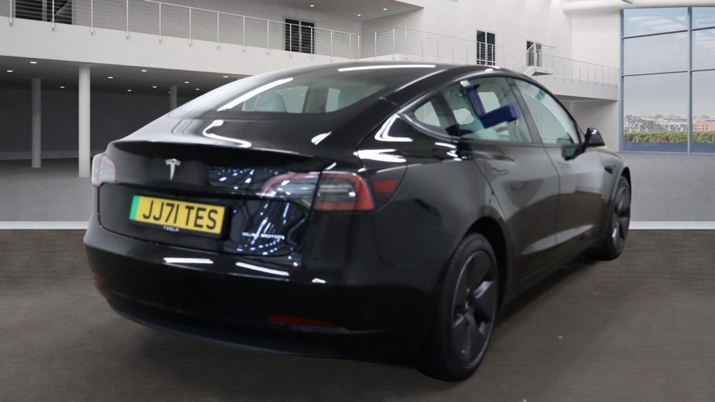 Used Tesla Model 3 2021 for sale - 76579838: Photo 3