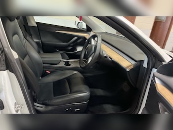 Used Tesla Model 3 2021 for sale - 78382350: Photo