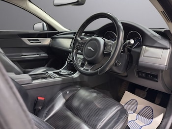 Used Jaguar XF 2015 for sale - 78839508: Photo