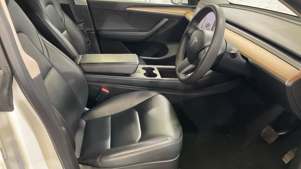 Used Tesla Model Y 2022 for sale - 78110613: Photo 2