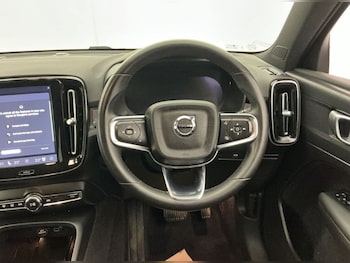 Used Volvo XC40 2023 for sale - 78985452: Photo