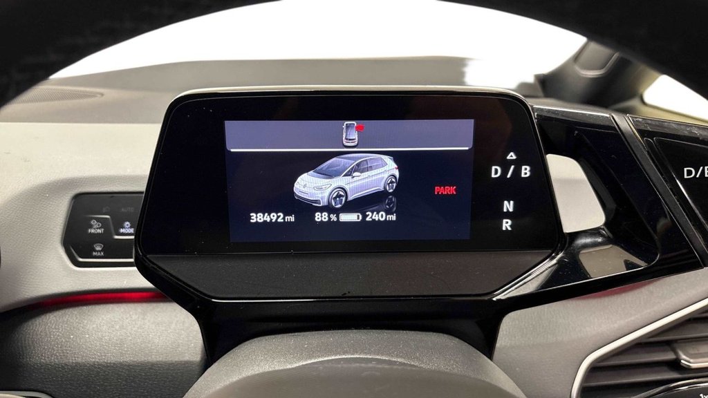 Used Volkswagen ID.3 2021 for sale - 76686063: Photo 8