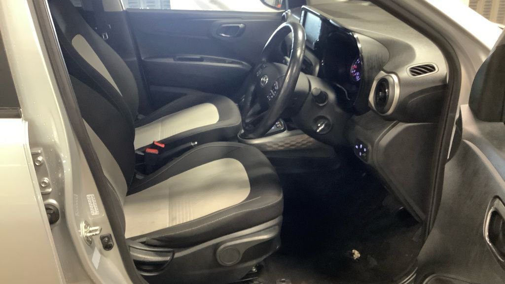 Used Hyundai i10 2021 for sale - 77007262: Photo 2