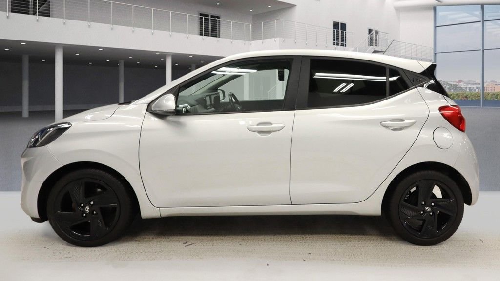 Used Hyundai i10 2021 for sale - 77007262: Photo 9