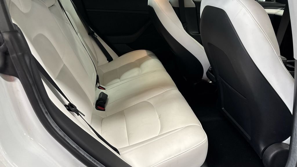 Used Tesla Model 3 2021 for sale - 76590764: Photo 9