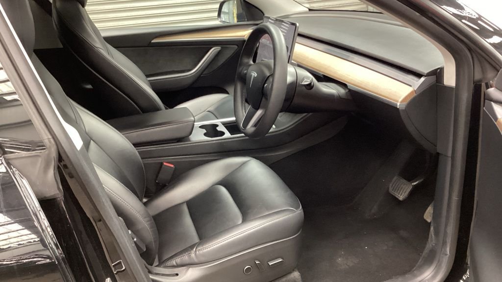 Used Tesla Model Y 2022 for sale - 77905577: Photo 2