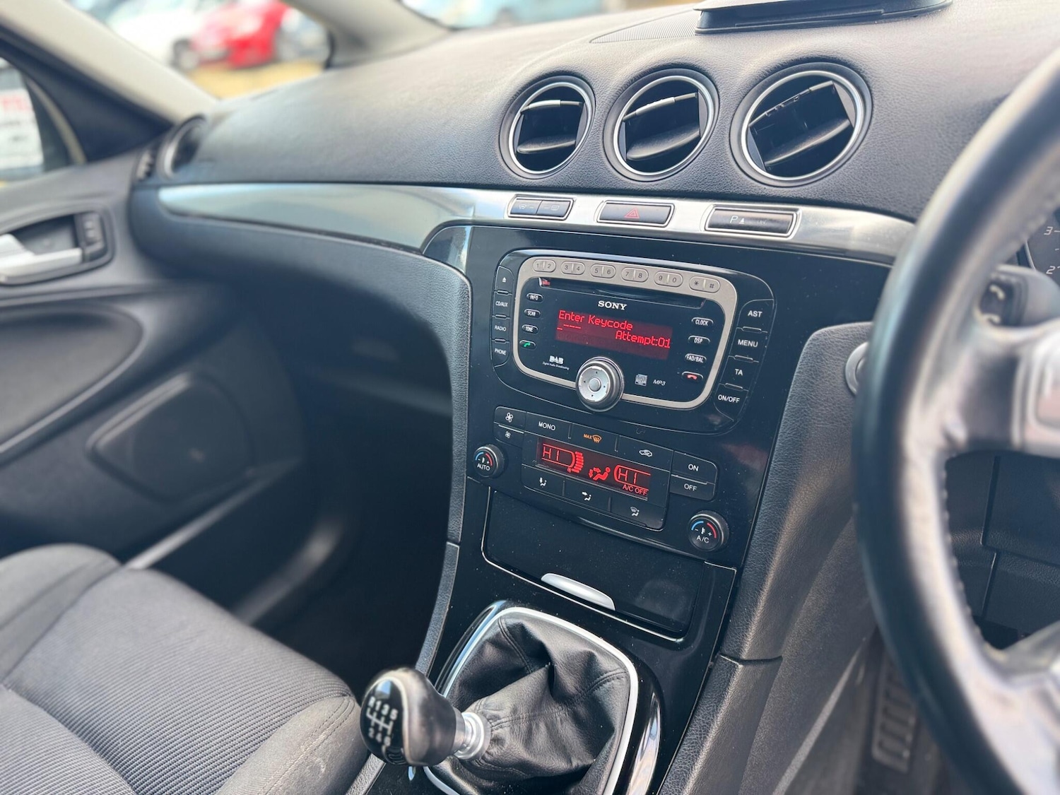 Used Ford S-Max 2012 for sale - 76607635: Photo 28