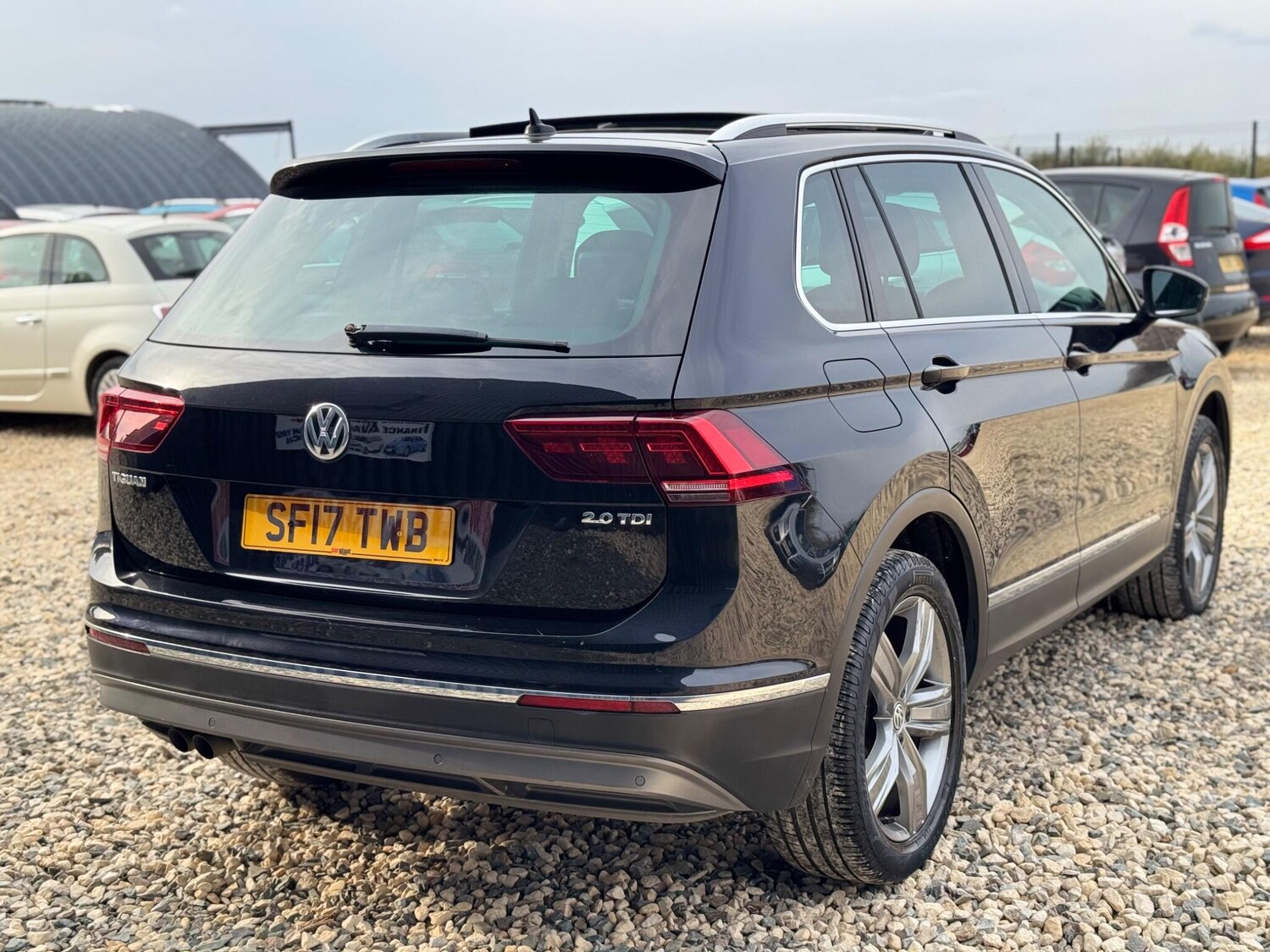 Used Volkswagen Tiguan 2017 for sale - 76608481: Photo 10