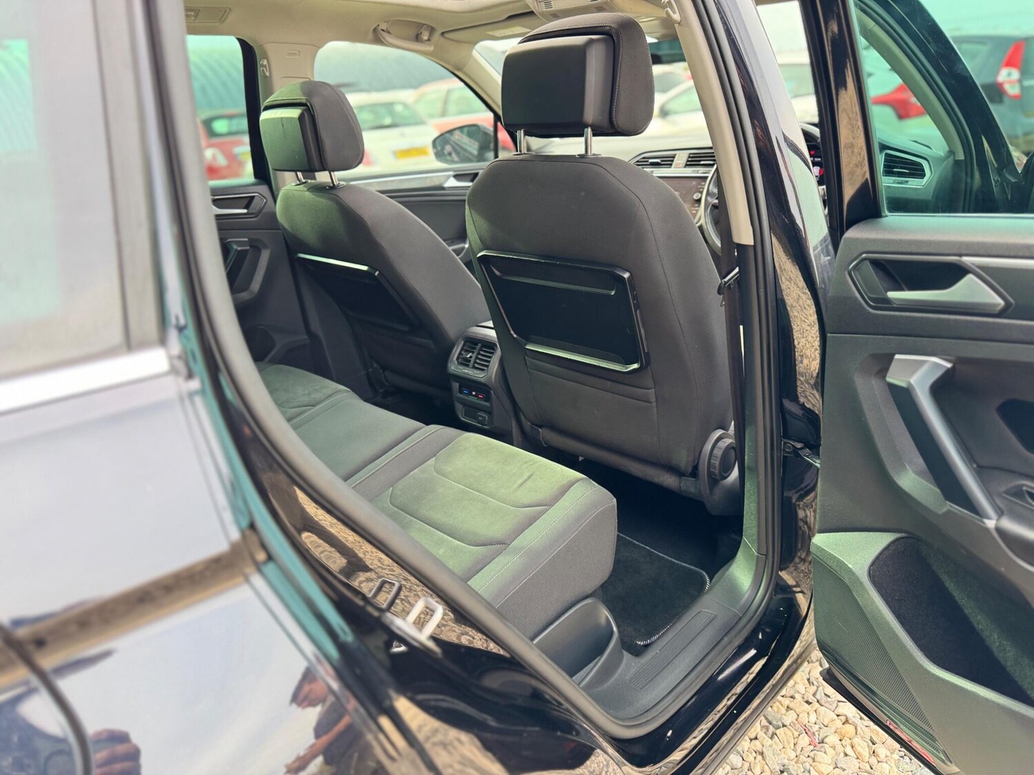 Used Volkswagen Tiguan 2017 for sale - 76608481: Photo 16