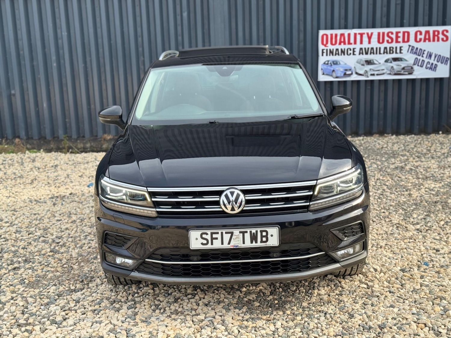 Used Volkswagen Tiguan 2017 for sale - 76608481: Photo 2