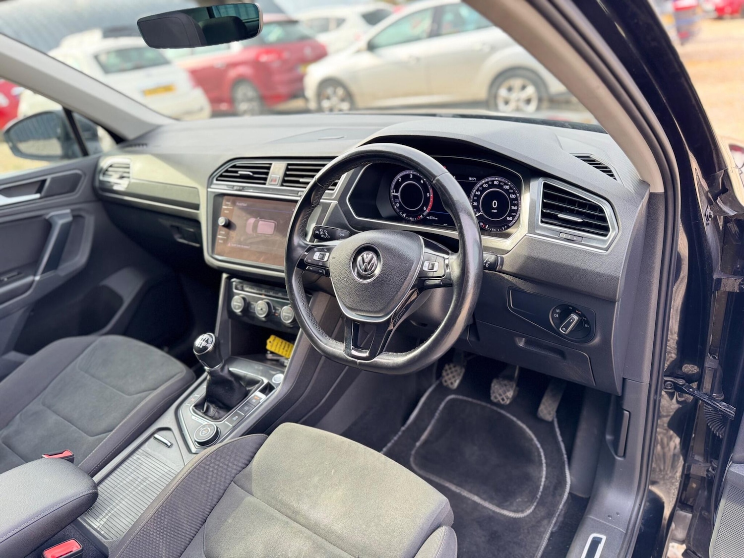 Used Volkswagen Tiguan 2017 for sale - 76608481: Photo 40