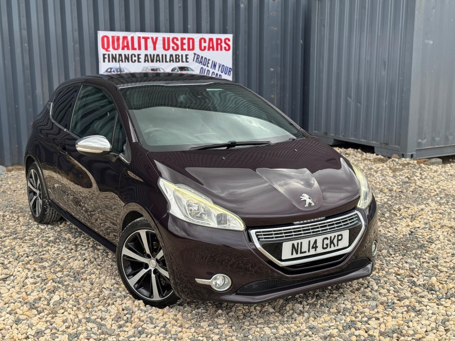 Used Peugeot 208 2014 for sale - 76867029: Photo 1