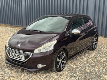 Used Peugeot 208 2014 for sale - 76867029: Photo