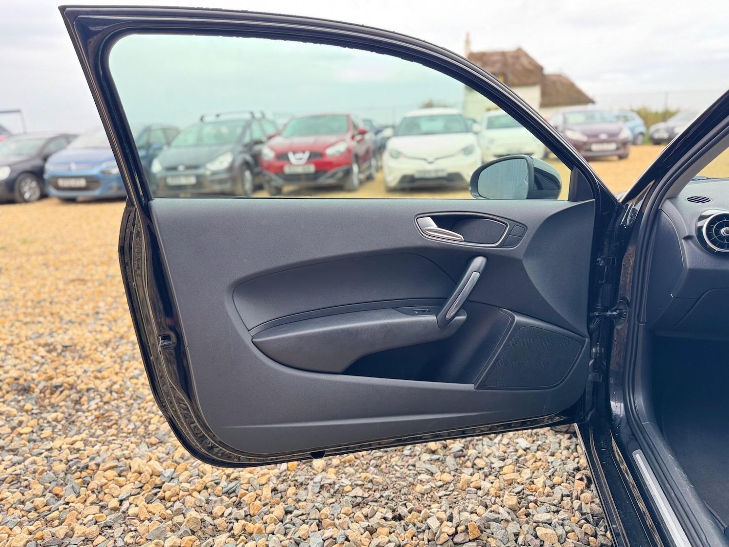 Used Audi A1 2012 for sale - 76608577: Photo 12