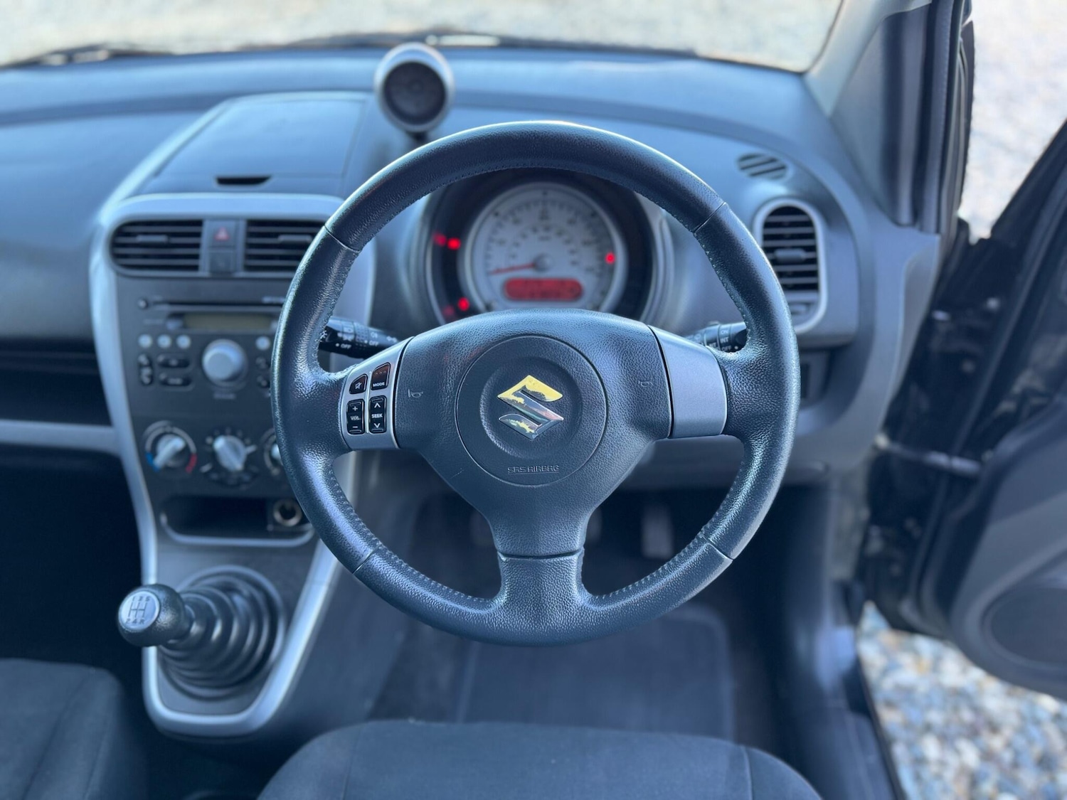 Used Suzuki Splash 2010 for sale - 77143549: Photo 33