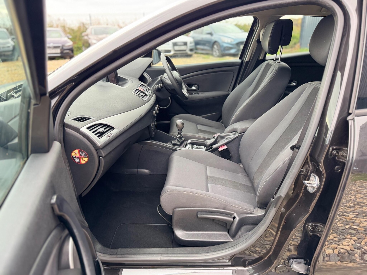 Used Renault Megane 2010 for sale - 76607428: Photo 16