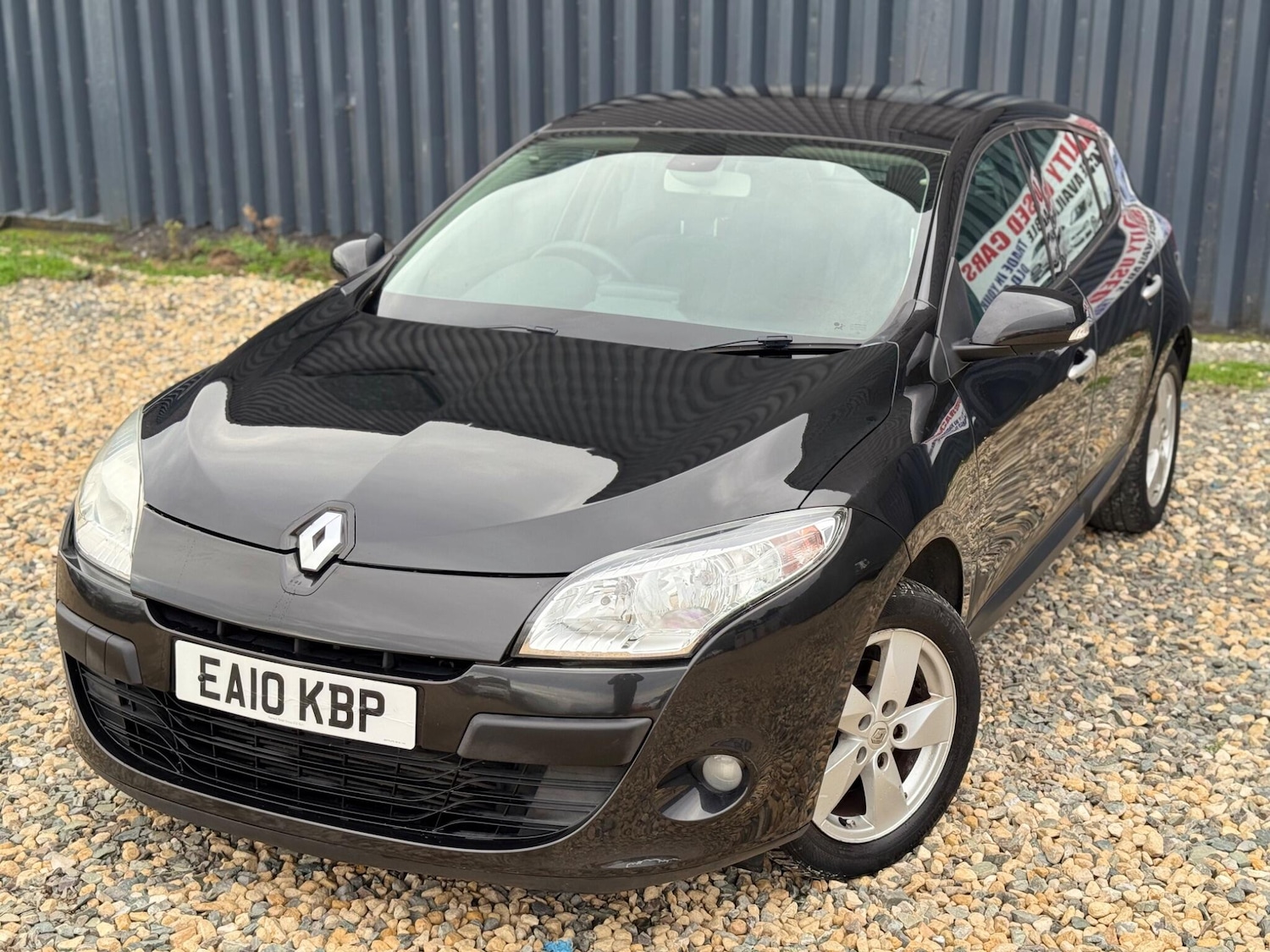 Used Renault Megane 2010 for sale - 76607428: Photo 2