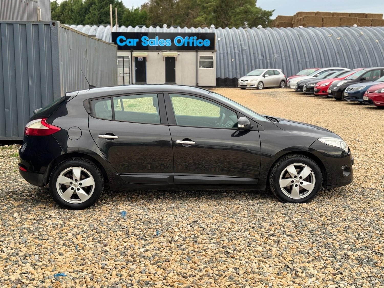 Used Renault Megane 2010 for sale - 76607428: Photo 8