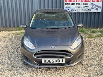 Used Ford Fiesta 2015 for sale - 78751945: Photo
