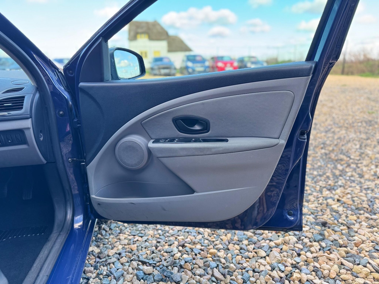 Used Renault Megane 2010 for sale - 77559843: Photo 21