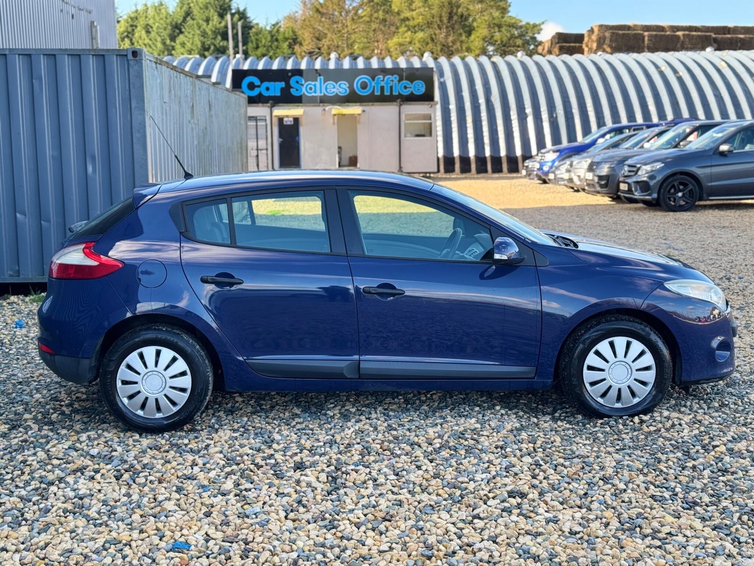 Used Renault Megane 2010 for sale - 77559843: Photo 9