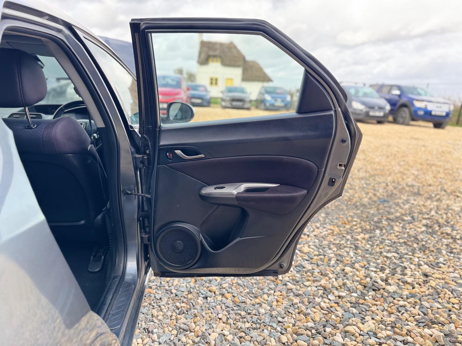 Used Honda Civic 2010 for sale - 77925249: Photo 21