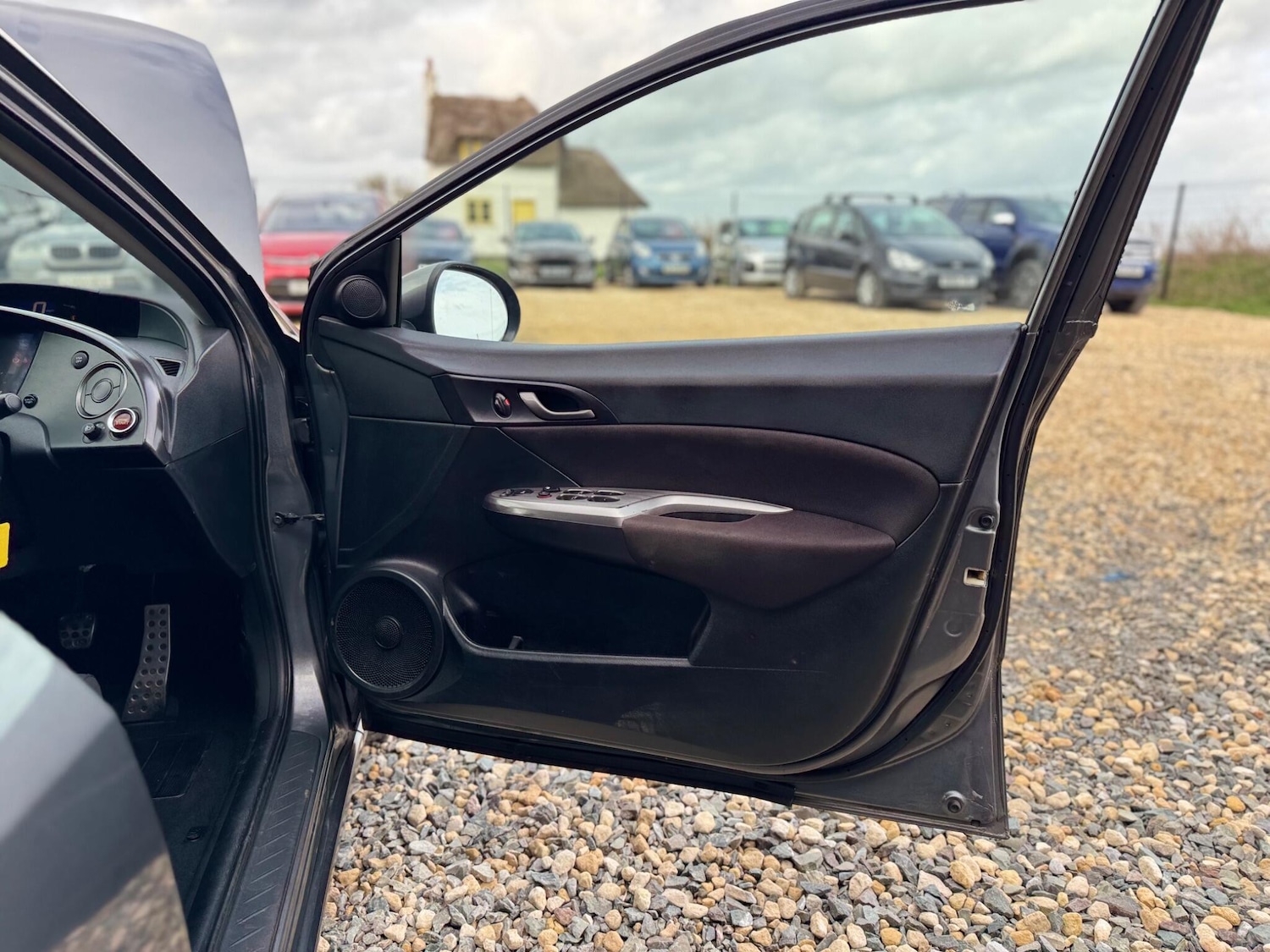 Used Honda Civic 2010 for sale - 77925249: Photo 22